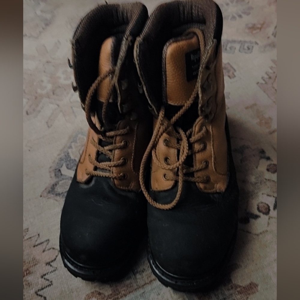 Refrigiwear insulated hard toe work boot